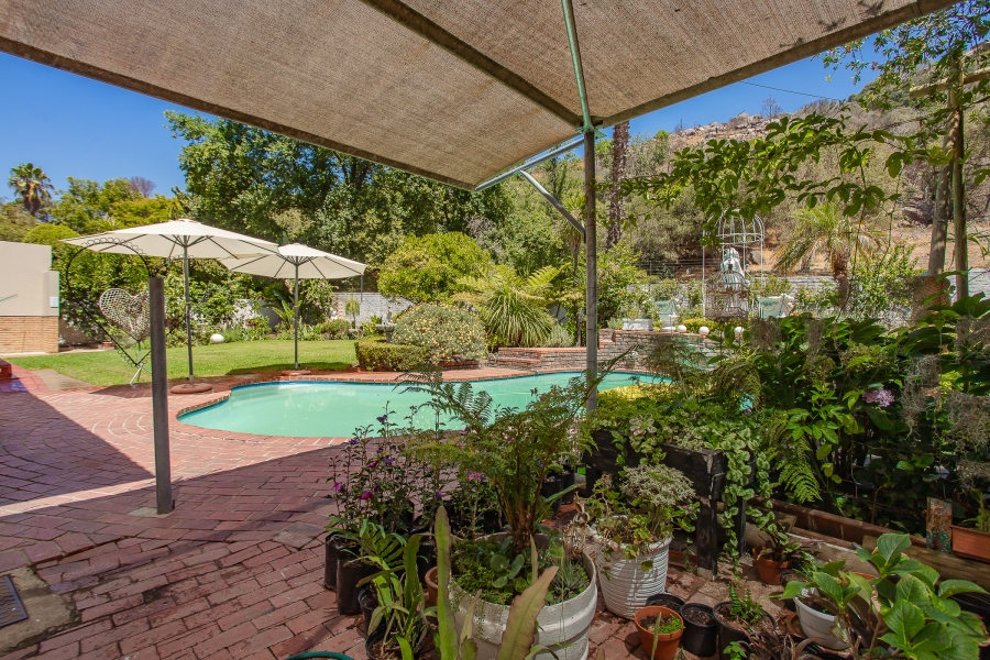 To Let 6 Bedroom Property for Rent in Groenvlei Western Cape